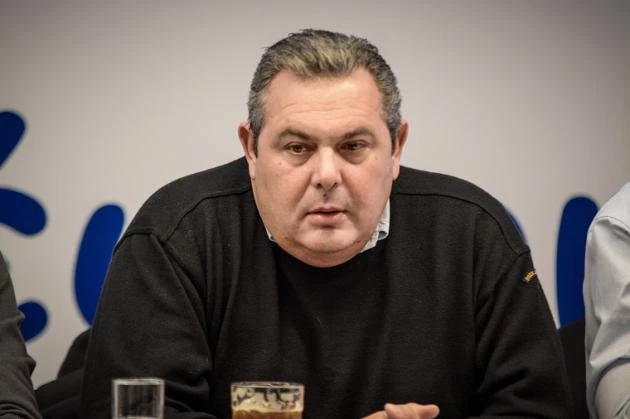 Οι Χριστουγεννιάτικες ευχές του ΥΕΘΑ στα στελέχη των Ενόπλων Δυνάμεων μέσω Twitter